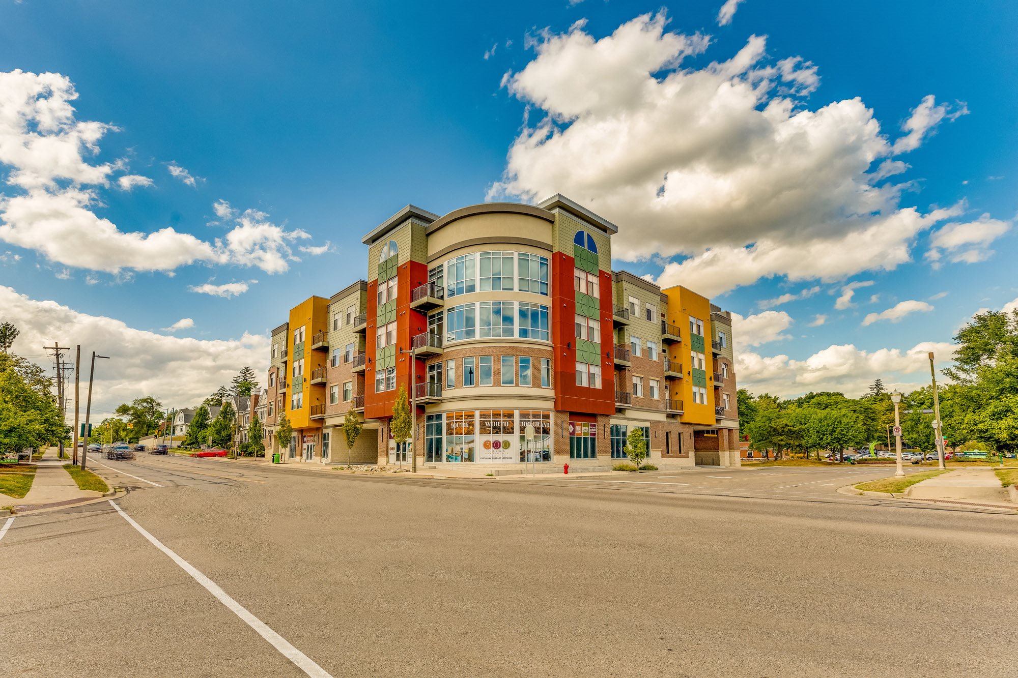 300 Grand Apartments in East Lansing, MI